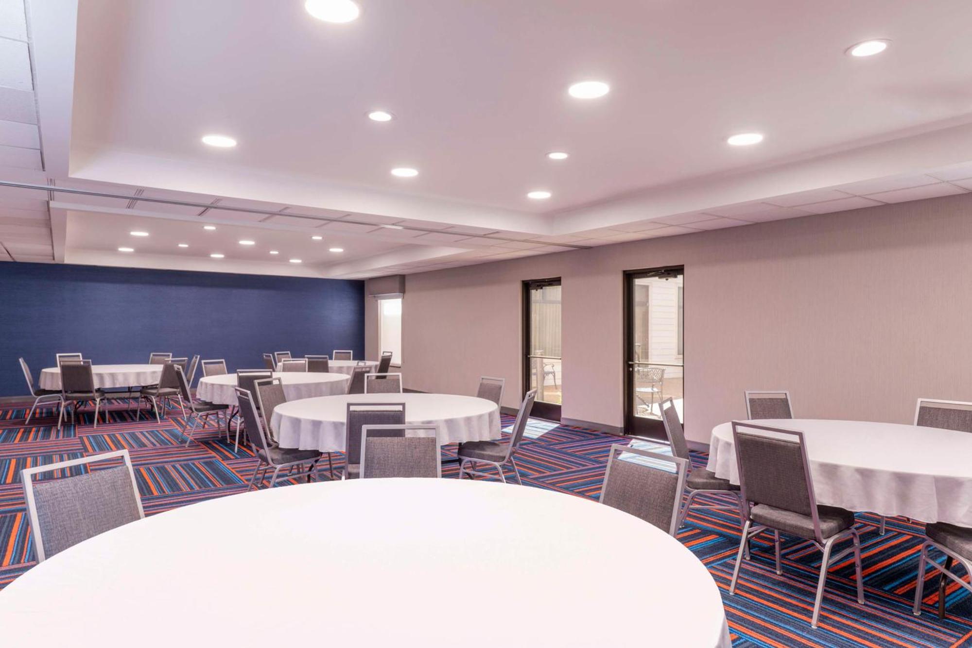 Hampton Inn & Suites St. Louis-Chesterfield Exterior photo